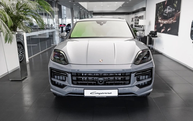 Porsche Cayenne cena 1091457 przebieg: 10, rok produkcji 2023 z Jedwabne małe 742